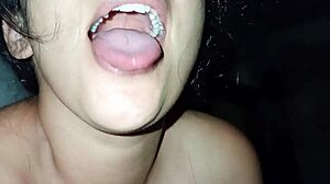 Mi prima con ganas de sexo me corro dentro de ella en su vagina apretada