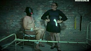 mistress april's bed setup for slave electro torment