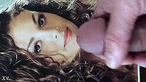 lesbian begs 'give me cum on face'