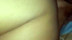 Follando Con Mejor Amigo De Mi Esposo En Hotel Mientras El Ve Por Video Llamada