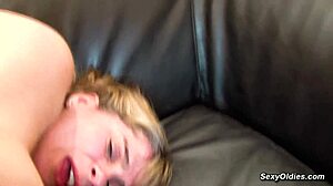 Big cock guy fists and anal fucks french mature cougar