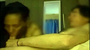 Madura putita da una master class de chupada de pija se libero cuando sintio los dedos entrando en el culo calmando el deseo falico y el tacto anal