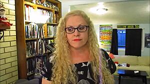 Amateur Wife in High Definition Roleplay with Mature Milf