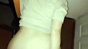 Amateur sex tape without condom