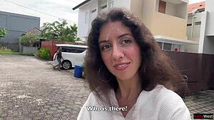 Repairman Paid With Pussy Riding And Cumwalk On Street