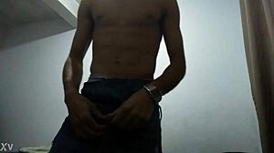 Novinho Rola Grossa Teases with Power