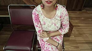 She fucks her boss for promotion