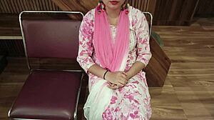 She fucks her boss for promotion