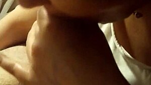 moroccan girl performs oral in amateur video