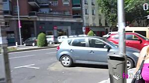 Lorena Lopes shares her bareback fuck recipe with chicken.