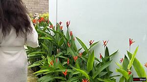 Repairman Paid With Pussy Riding And Cumwalk On Street