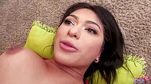 Reyna Belle enjoys a relaxing rimjob and anal session