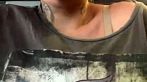 Fui Treinar Na Academia Não Percebi Que Estava Só De Sutiã Por Baixo Os Marombas Passava E Ficava Olhando Eu Fiquei Com Muito Tesão E Toda Molhada E Minha Calça Branca Molhadinha Na Buceta