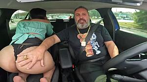 hey, wanna watch me give my ass on this ride with Fernanda Uzi?