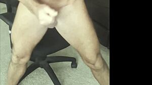 Bodybuilder Feels Intense Pleasure From Four Cumshots In 24 Hours