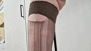 teen elza kom dominates with financial control and feet