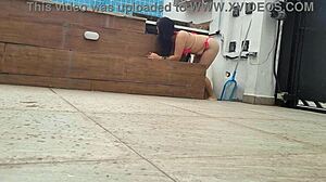 Wife Cheats With Pool Boy In Homemade Uncensored Scene