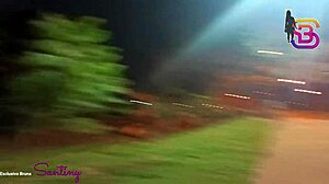 Safada De Goi�nia Da De 4 Na Pra�a E Depois Mama A Rola Enorme