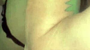 Hot young girl gets double penetration in home trio 😍