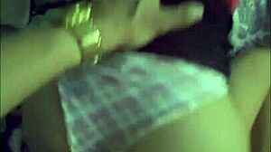 La secretaria es bien putita y se deja coger por su jefe por aumento de sueldo