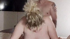 chubby couple does amateur creampie in missionary 😍