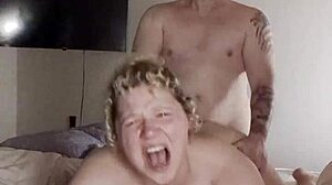 chubby couple does amateur creampie in missionary 😍