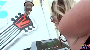 hot blonde milf dee siren face fucks big cock prolapse anal