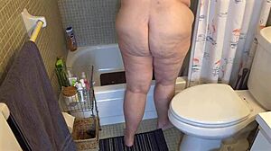 Big Juicy Fat Ass BBW Milf Showers, Flashing Huge Pussy Lips