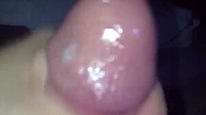 i cum on my red nails with my hand