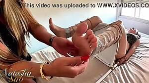 Sádica Me Torturou Com Suas Cócegas