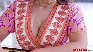 Mylfex clairvoyant milf gets wild anal fuck