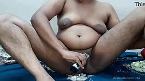 Desi Milf Indian Lady Gets Orgasm From Shaver Vibration Excellent Vibe