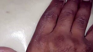 Massagem Na Esposa Pelada... Oh, I Mean, Giving A Massage To My Naked Wife. Amateur Scene With Masturbation.