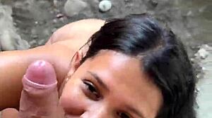 Vecina Porfavor Ayudame Yo Te Pago with Curvy Babe in Panties and Jeans