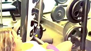 Big booty Latina Alma Aviles says, 'Check out my ass on TikTok!'