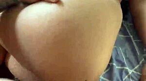 Vecina Porfavor Ayudame Yo Te Pago with Curvy Babe in Panties and Jeans