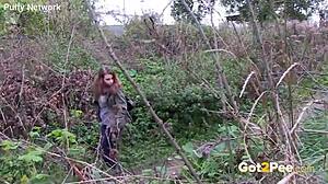 damn, i caught this pretty girl peeing outdoors