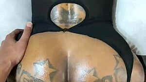 टिंडर से डॉगीस्टाइल चोदा, इतना गंदा और हार्डकोर?