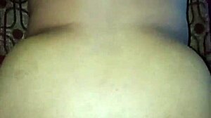 Aunt's Creamy Pussy Close-Up!