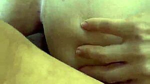 ella lowers her jeans for outdoor anal creampie on her latina ass