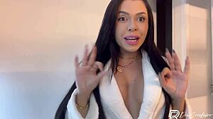 Delivery guy fucks hot curvy brunette alone at home