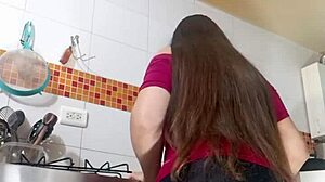 Colombian Latina Tia Puta Fantasizes Huge Cameltoe Masturbation In Leggings For Stepson