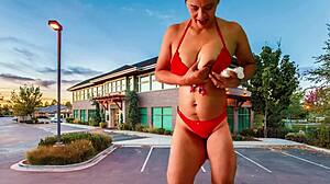 I stripd and masturbaated in the parkin lot with agarabas and olpr. It wuz so hot!