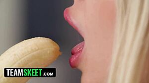 i had an experience with all 5 senses, starting with licking and blowjob, then doggystyle and cowgirl riding.