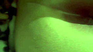 mi hermanastra llega de fiesta y queda profunda aprovecho y entro a su habitacion sin que nadie se de cuenta y me masturbo y le meto mi leche en su conito y culo con mis dedos