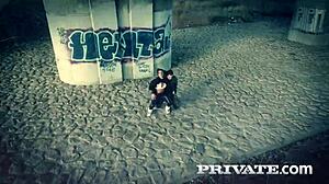 Alexis Crystal and Angel Wicky share a stud in an anal threesome 😏