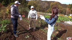 hot and horny japanese lady maki houjyou makes him cum inside?