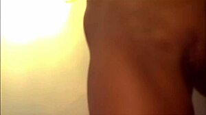 चूत की भूख लगी तो डॉगी स्टाइल में झुक गई