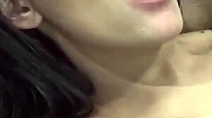 novinha gives kisses to athletic guy in homemade couple moment