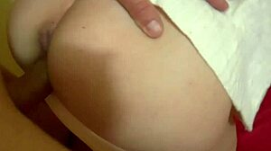 Private ficktreffs at mom's with shaved nude